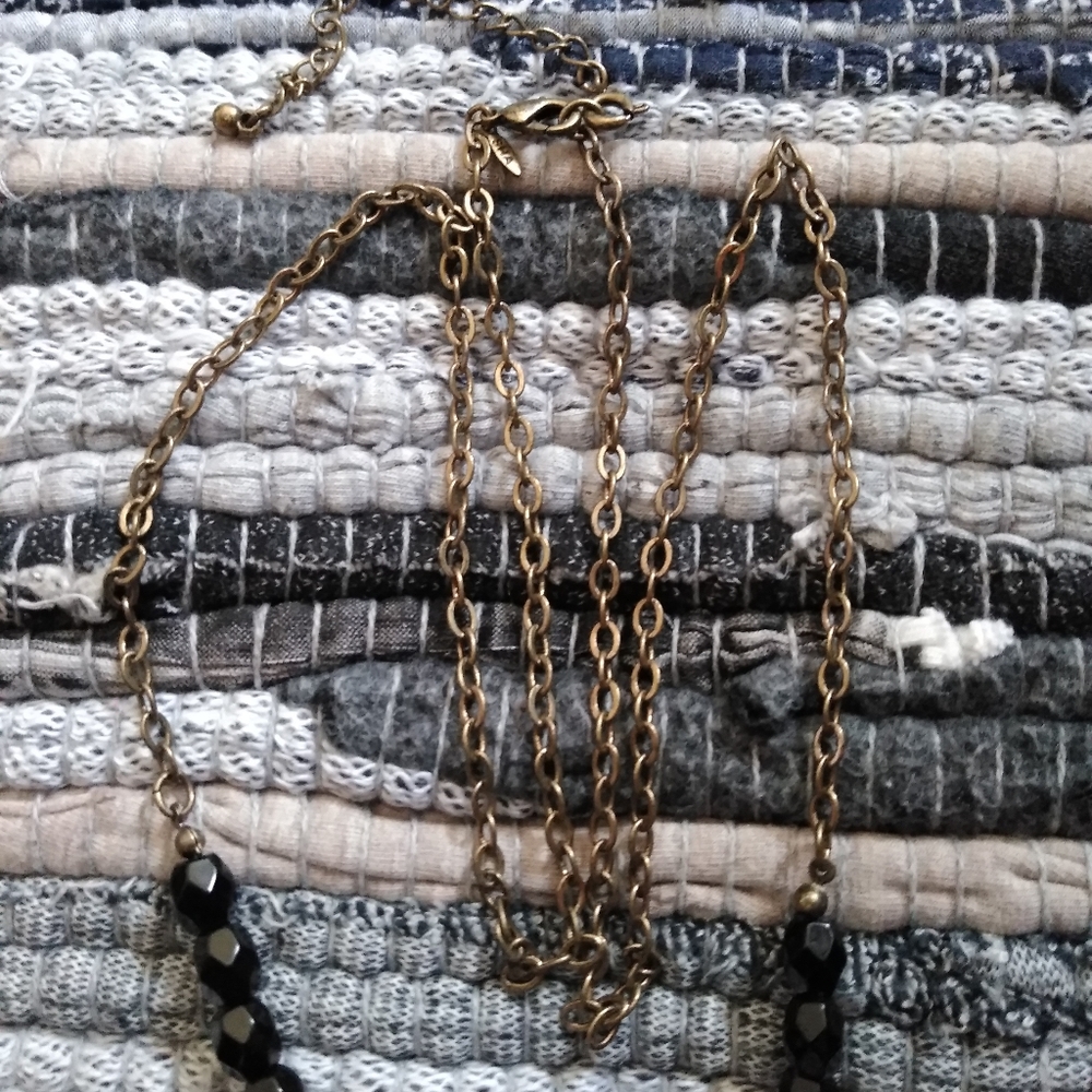 Vintage Brass and Black Beaded Pendant Necklace - Picture 7 of 15